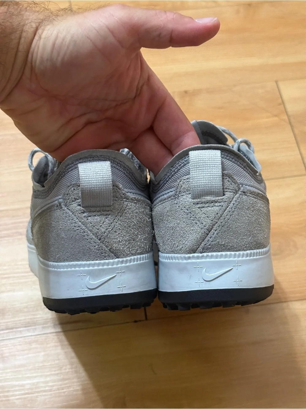 Nike C1TY wolf grey